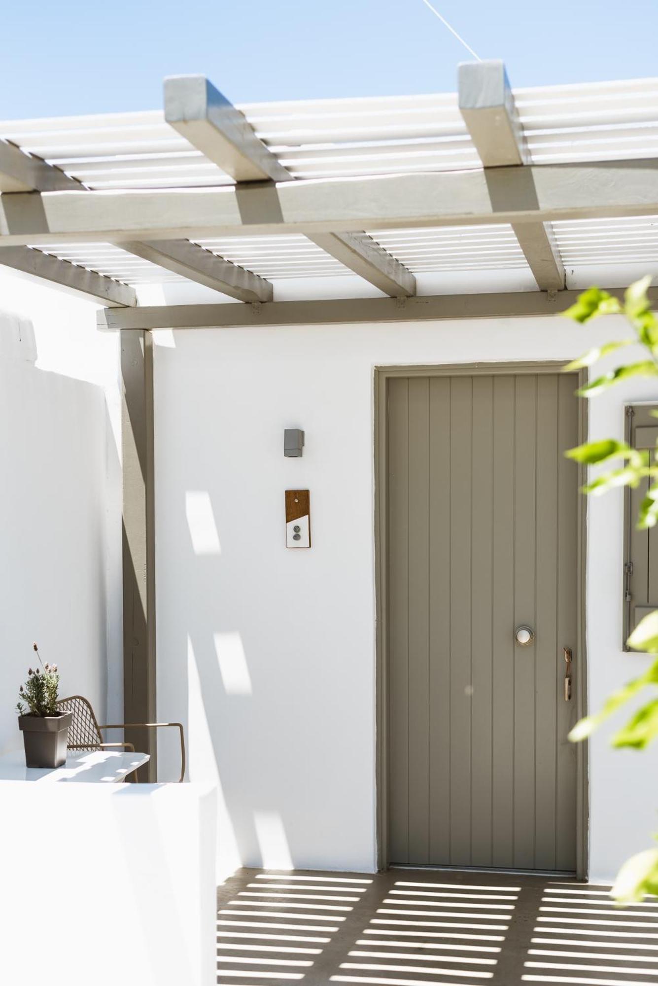 White And Grey Apartment Mykonos Town Bagian luar foto