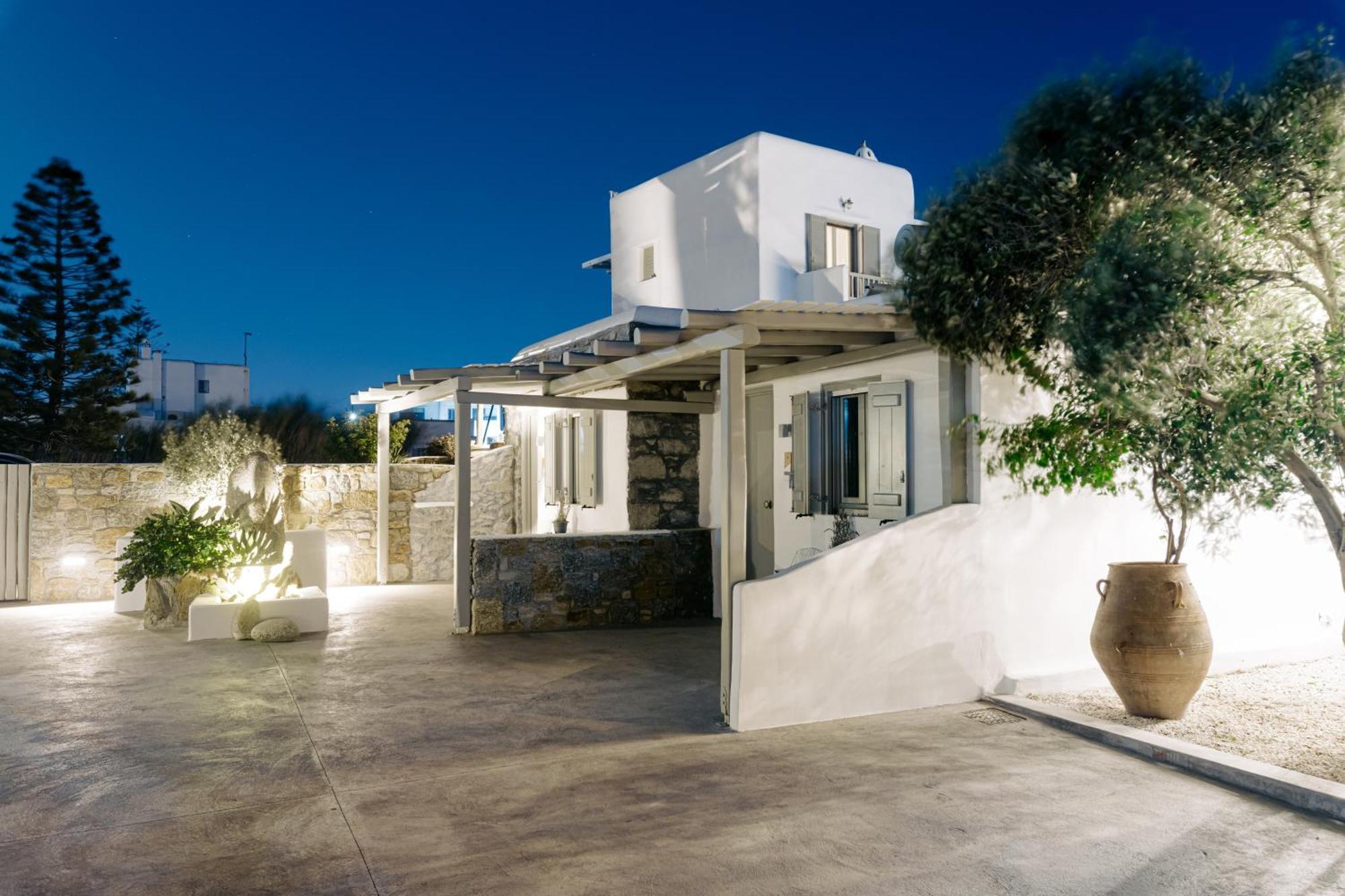 White And Grey Apartment Mykonos Town Bagian luar foto
