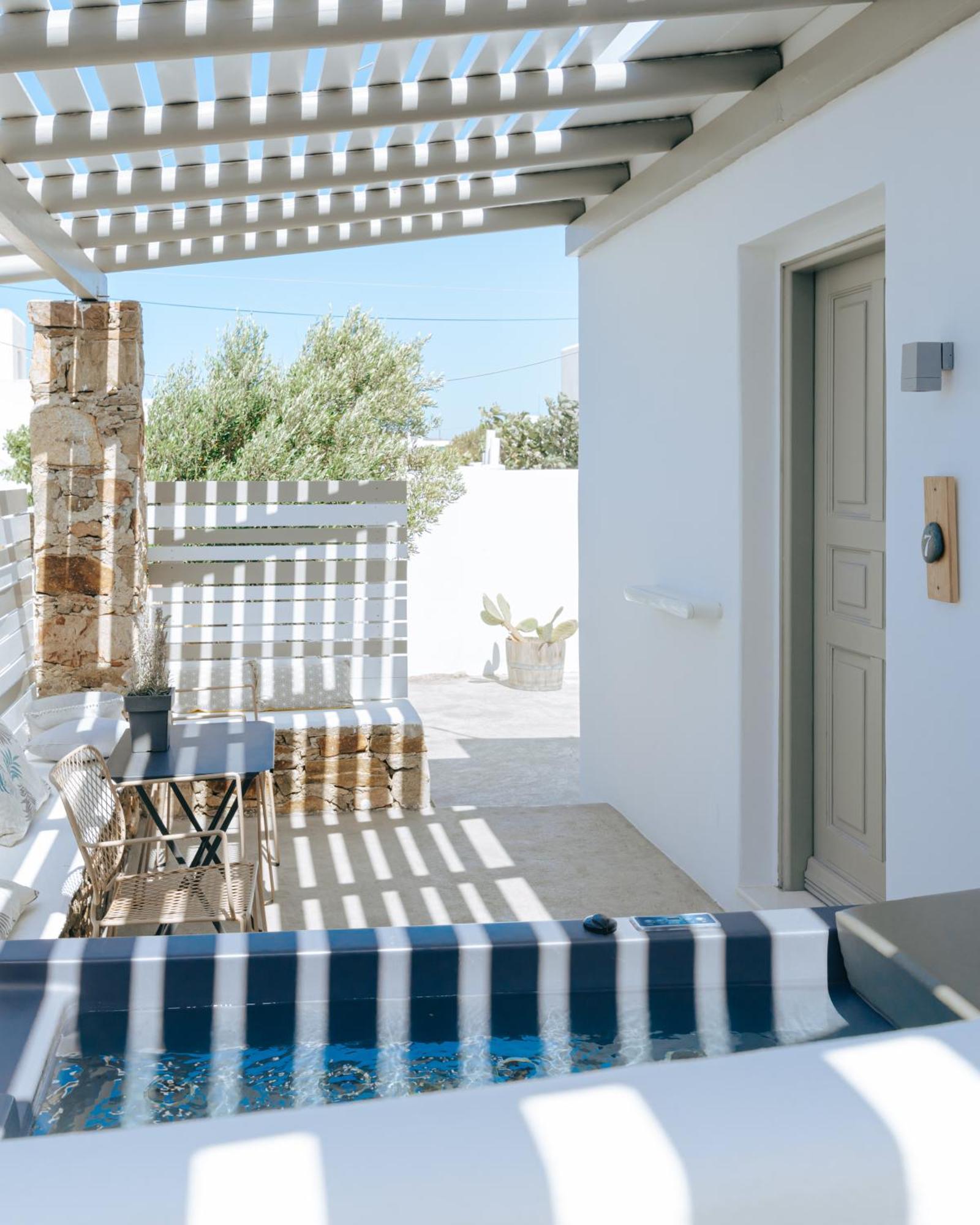 White And Grey Apartment Mykonos Town Ruang foto
