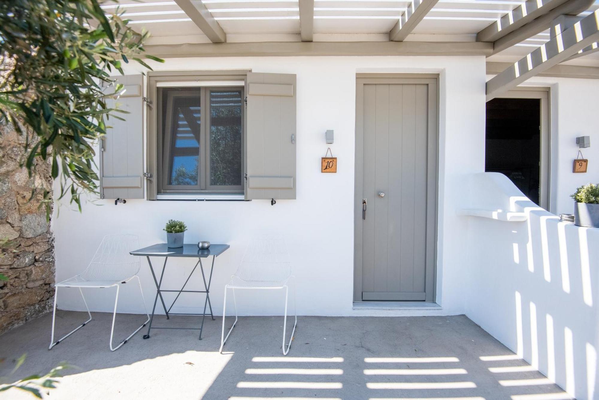 White And Grey Apartment Mykonos Town Ruang foto